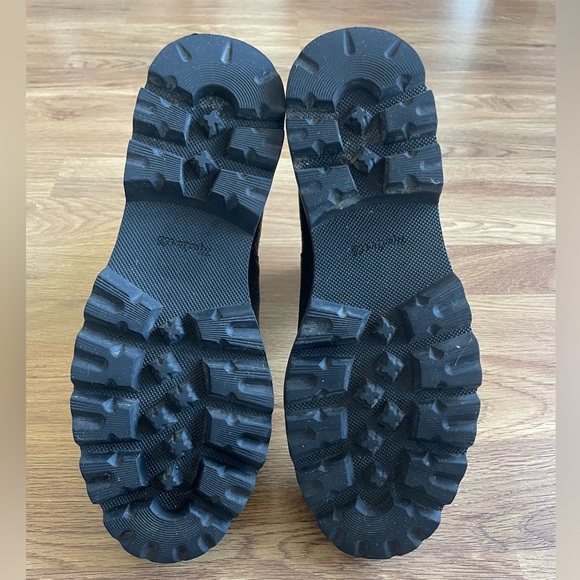 Madewell Citywalk Lugsole Chelsea Boot - Picture 6 of 7